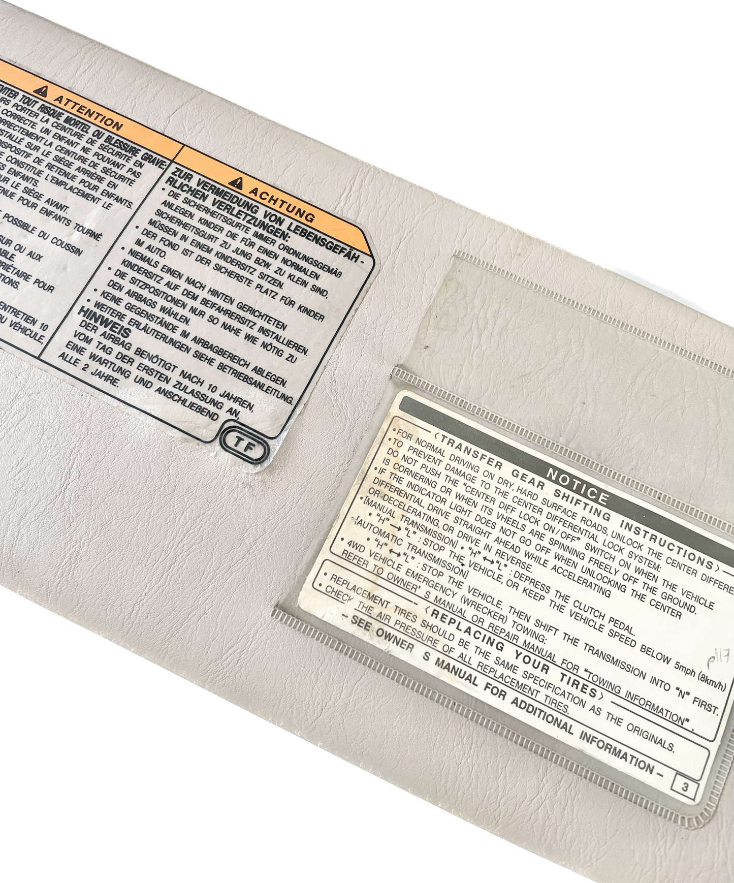 100 Series RHD Sunvisor Set w/ Mirror and Vanity Lamp